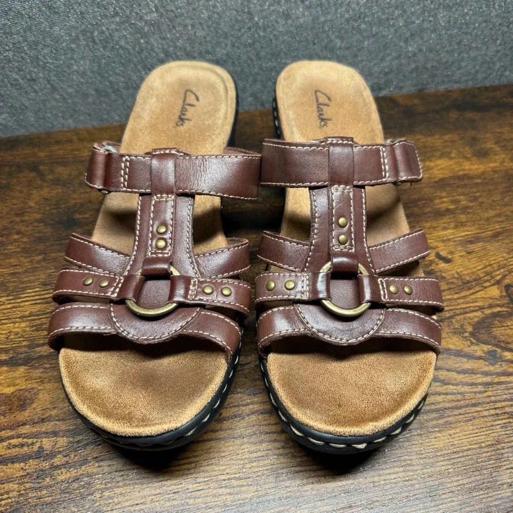 Clarks Brown Leather Wedge Sandals Size 10M Strappy Comfort Slide Shoes Boho